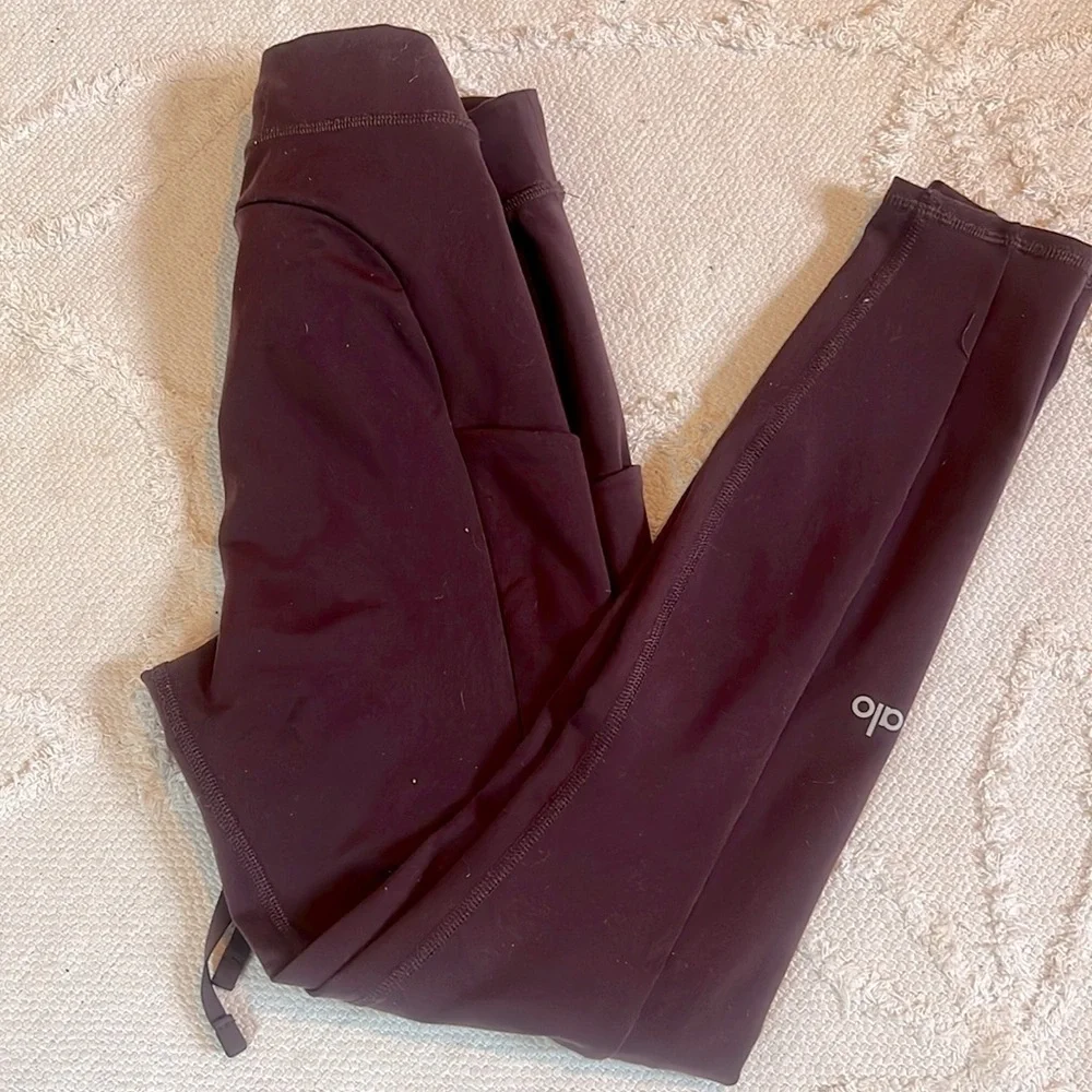 Alo yoga purple checkpoint drawstring legging with tie size XXS